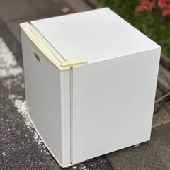 【2010年製】Elabitax ノンフロン冷蔵庫ER-511の画像