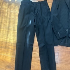 男性用スーツ　身長170cm前後の方　Mサイズ程度の画像