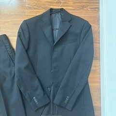 男性用スーツ　身長170cm前後の方　Mサイズ程度の画像