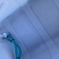 キッチンカー にて使用　🟥 容量 100リットル 給水 貯水 水槽 薬剤 薬液 防除 雨水 ポリタンク 中古 画像参照の画像