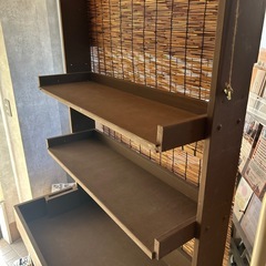 商品棚、棚の画像