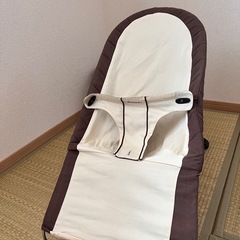 ベビービョルン　バウンサー　おもちゃ付きの画像