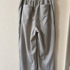 新品パンツの画像