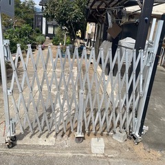 アルミ門扉
の画像