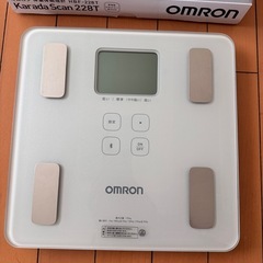 オムロンカラダスキャン体重体組成計　HBF228T-SW 体脂肪計 OMRONの画像