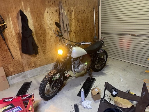 グラストラッカービックボーイ250