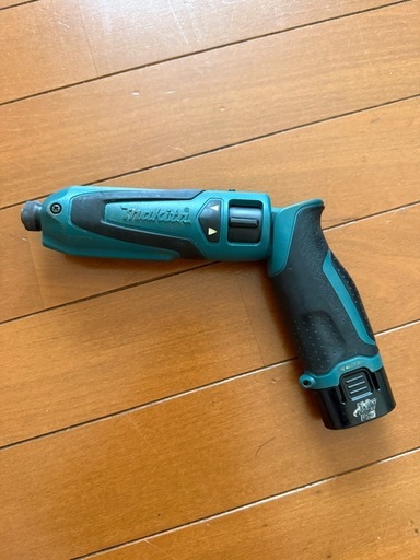 マキタ　ペン型インパクトドライバー