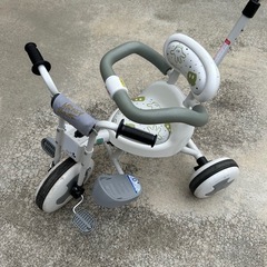 三輪車の画像