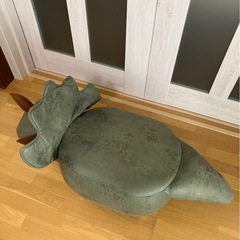 キャットハウス＆アニマルスツール　恐竜　トリケラトプスの画像