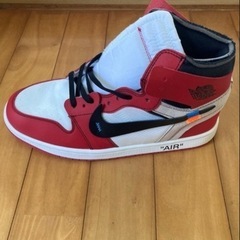 Off-White × Nike Air Jordan 1 chicagoの画像