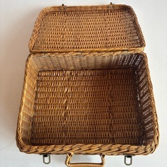レトロな藤バスケットの画像