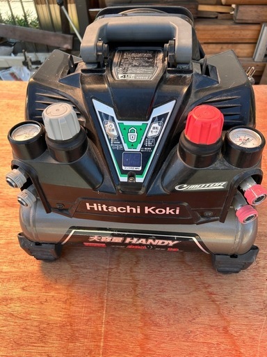 103  日立工機の高圧エアコンプレッサ