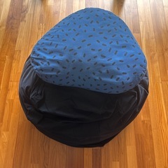 【無印良品】ビーズクッション➕【IKEA】クッションの画像