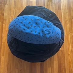 【無印良品】ビーズクッション➕【IKEA】クッションの画像