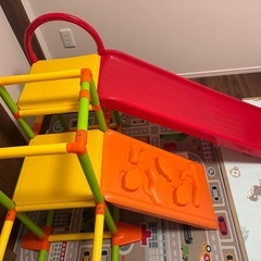 滑り台付きジャングルジムの画像