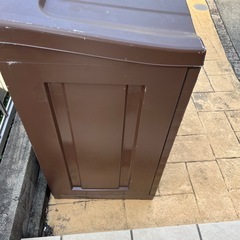 物置　屋外　樹脂製　庭　の画像