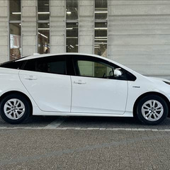 少しのお時間だけ見て下さい😭‼️人気車種‼️トヨタ　プリウスS🚗信用回復ローンでブラックリストさんから生まれ変わりましょう🤗✨の画像