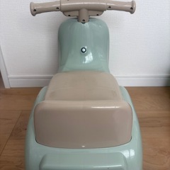 スリコ　足蹴りバイク　おもちゃの画像