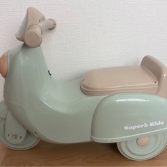 スリコ　足蹴りバイク　おもちゃの画像