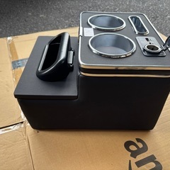 デリカミニコンソールBOXの画像