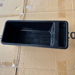 デリカミニコンソールBOXの画像