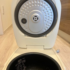 Iris Ohyama 炊飯器の画像