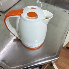 電気湯沸かしポットの画像
