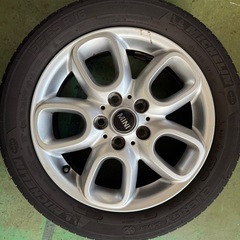 ミニクーパー純正アルミホイールの画像