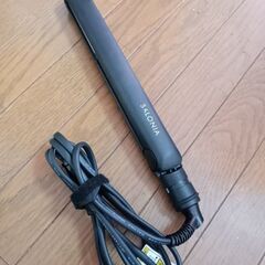 サロニア　ストレートアイロンの画像