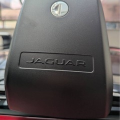 E-PACEクロスバー ルーフクロスバー 車 ジャガー オプションパーツの画像
