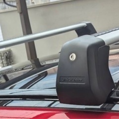 E-PACEクロスバー ルーフクロスバー 車 ジャガー オプションパーツの画像