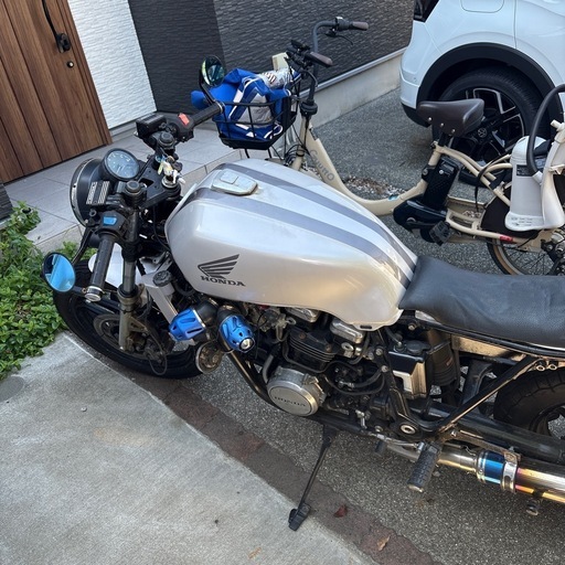 ホンダ 750 セイバー カフェレーサー　VF750