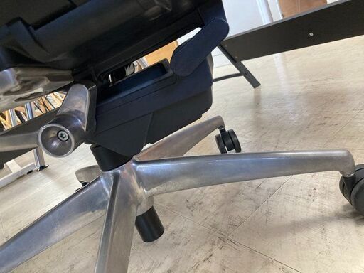 J5711　【リユースのサカイ柏店】　オフィスチェア　エアフォート　CRS-GA2330　コクヨ　クリーニング済み　参考価格46,500円