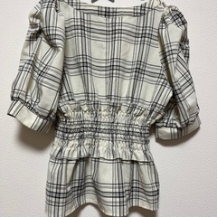Avail SUREVE チェック柄 トップス Mの画像