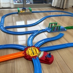 プラレール（駅、洗車場）の画像