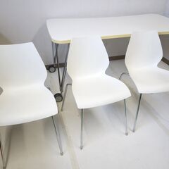 伊勢崎店【現状品】gi9-17 Kartellダイニングテーブル チェア3脚セットの画像