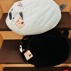 ごろねこクッションの画像