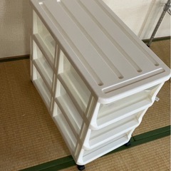３段収納ケース　キャリー付きの画像