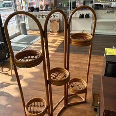 【リユ-スのサカイ広島石内店】ジモティ割！ラタンフラワ－スタンド/クリ-ニング済み/HG-7339/広島市 家具　佐伯区 家具　南区 家具　西区 家具　東区 家具　中区 家具　安佐南区 家具　安佐北区 家具　安芸区 家具　府中町 家具　海田町 家具　熊野町 家具　坂町 家具　廿日市市 家具																		の画像