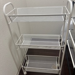 収納ラックの画像