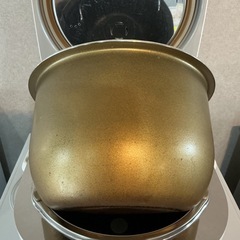 ファミリー向け🧑‍🧑‍🧒💕Panasonicパナソニック2019年製SR-SB18VC10号炊き🍚白•グレー炊飯器の画像