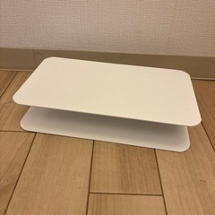パソコン台とキューブボックス2つ差し上げますの画像
