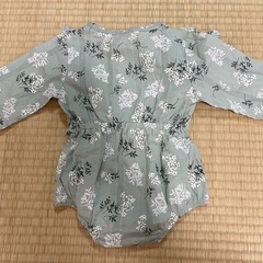 新品タグ付き【100】ヘアバンド トップス ミントグリーン 長袖の画像