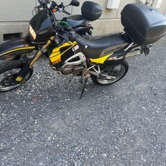 125CC バイク　hyosungの画像