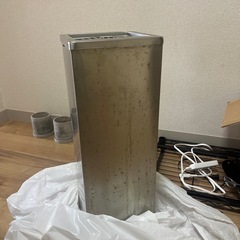 スタンド式　灰皿の画像