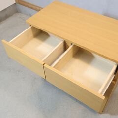 人気の無印良品(MUJI)のオーク材 キャビネット・木製扉！ナチュラルで明るい色合いのサイドボード。収納力もあり北欧スタイルインテリアにもおススメのリビングボードです♪ の画像