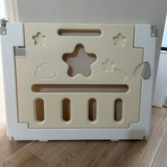 ベビーサークルの画像