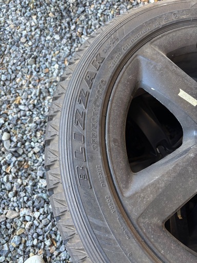 値下げ中ブリザック  ブリヂストンBRIDGESTONE 19インチ  スタッドレスタイヤ4本セット