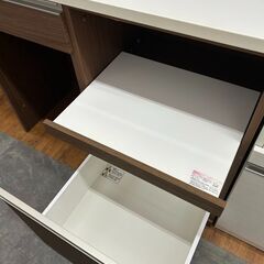 【リユ-スのサカイ広島石内店】ジモティ割！３枚扉オープンボード/クリ-ニング済み/HG-7345/広島市 家具　佐伯区 家具　南区 家具　西区 家具　東区 家具　中区 家具　安佐南区 家具　安佐北区 家具　安芸区 家具　府中町 家具　海田町 家具　熊野町 家具　坂町 家具　廿日市市 家具																		の画像