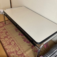 テーブルの画像